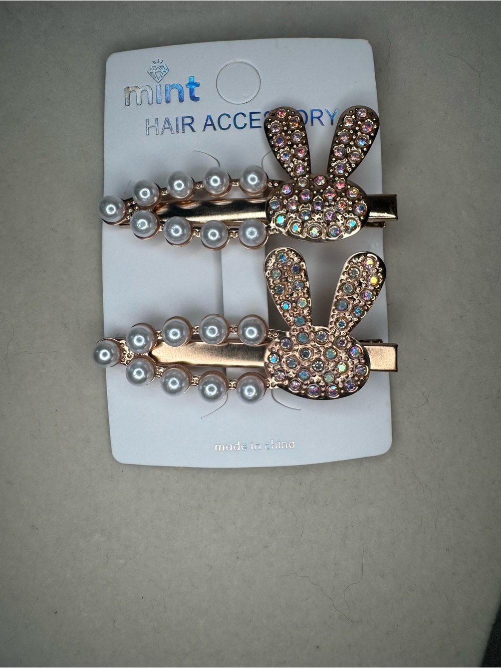 New Mint Rose Gold Tone, Pearl & Crystal Bunny Alligator Clip Set